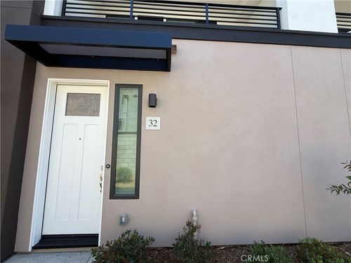32 Bigsby Dr, Stanton, CA, 90680-4919 | Card Image
