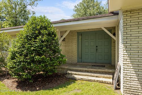 116 Hodges St, Morehead City, NC, 28557-2529 | Card Image