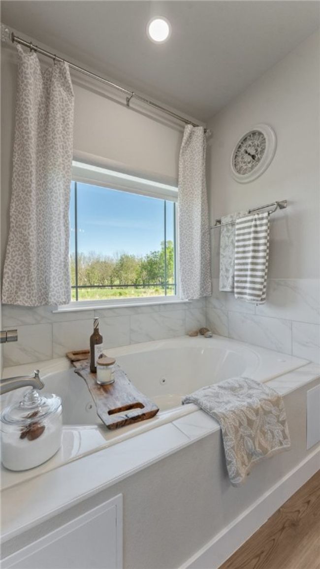 16946 Ditmars Rd, House other with 4 bedrooms, 3 bathrooms and null parking in Prairie Grove AR | Image 24