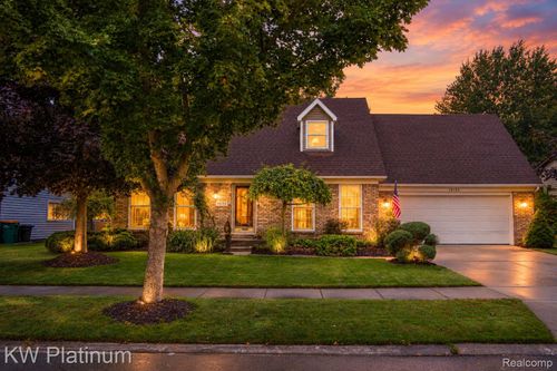 70155 Canterbury Dr, Richmond, MI, 48062-1026 | Card Image