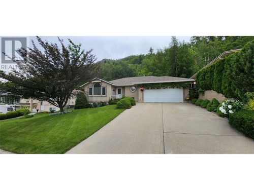 7501 Devito Dr, Trail, BC, V1R4W2 | Card Image