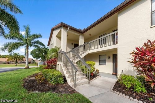 201-9265 Lake Park Dr, FORT MYERS, FL, 33919-4801 | Card Image