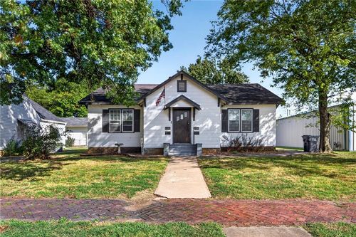 110 W Euclid St, Pittsburg, KS, 66762-5102 | Card Image