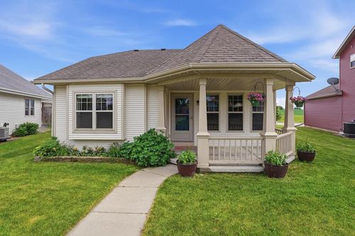 137 Covington Cove Circle, Deerfield, WI, 53531 | Card Image