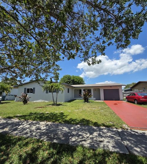 11941 Sw 200th St, Miami, FL, 33177-4363 | Card Image