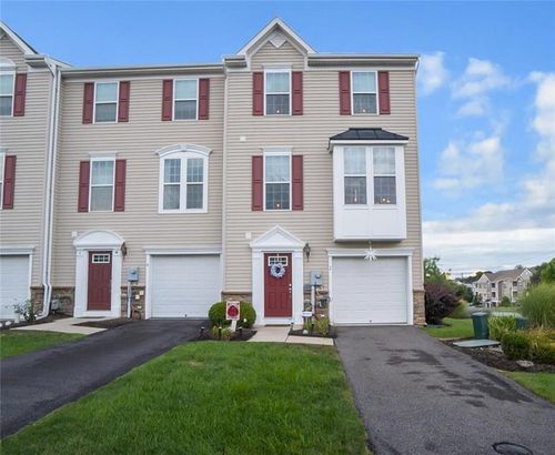 2 White Rose Lane, Palmer Twp, PA, 18045 | Card Image