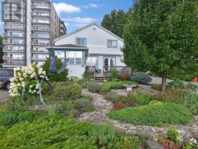 92 Water St E, House other with 2 bedrooms, 3 bathrooms and 2 parking in Brockville ON | Image 48