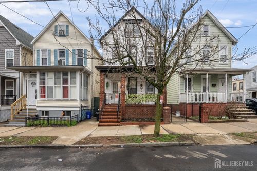 26 Harvey St, New Brunswick, NJ, 08901-1916 | Card Image