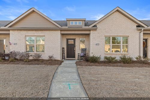 433 Ronnie Dr Se, Hartselle, AL, 35640-5997 | Card Image