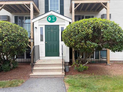 107 White Cedar Blvd, Portsmouth, NH, 03801-6504 | Card Image