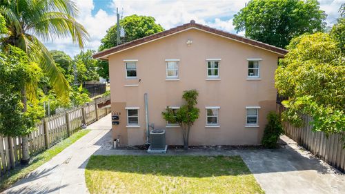 1029 S C St, Lake Worth Beach, FL, 33460-4725 | Card Image