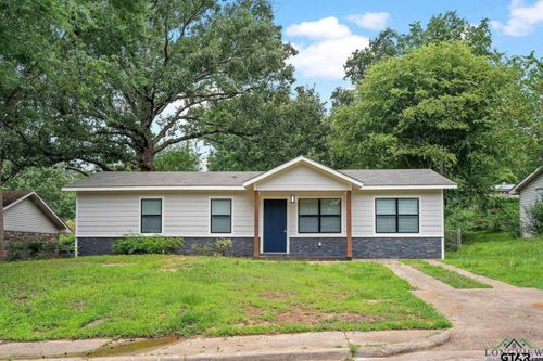 251 Crockett St, Lone Star, TX, 75668-2004 | Card Image