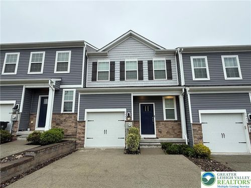 1047 Turnstone Dr, Fogelsville, PA, 18051-1731 | Card Image