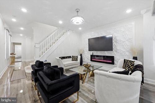 6034 Larchwood Ave, PHILADELPHIA, PA, 19143-1118 | Card Image