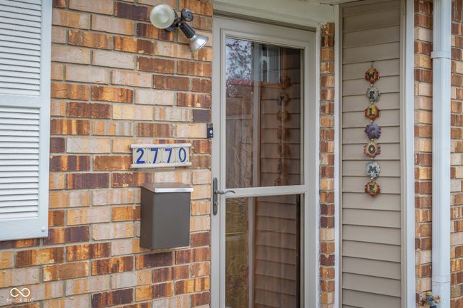 2770 Two Worlds Dr, Condo with 2 bedrooms, 2 bathrooms and null parking in Columbus IN | Image 5