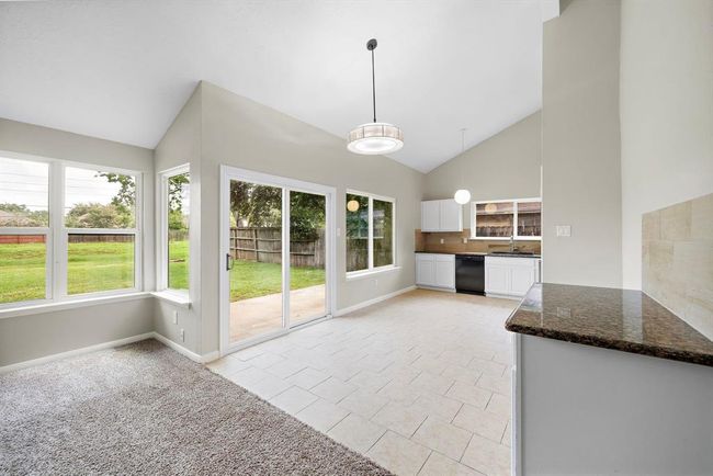 2803 N Brompton Drive, House other with 3 bedrooms, 2 bathrooms and 2 parking in Pearland TX | Image 5