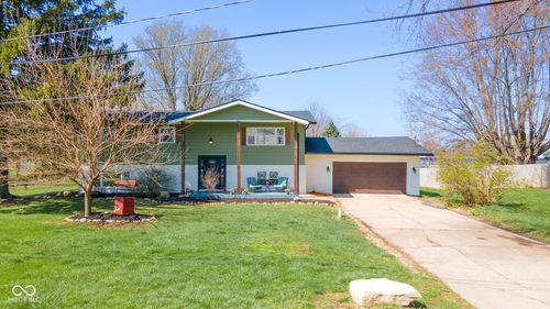 9161 Raider Rd, Middletown, IN, 47356-9370 | Card Image