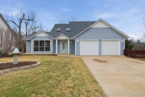 1226 Forest Ln, Catoosa, OK, 74015-2209 | Card Image