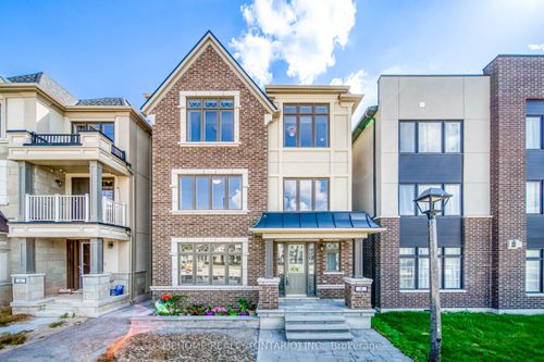 4 Pevensey Lane, Markham, ON, L6C3J2 | Card Image