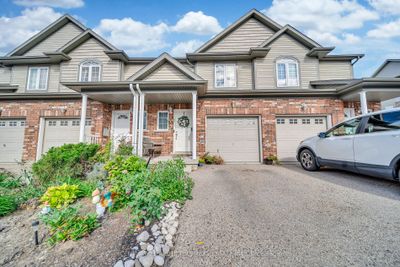 7 - 975 Strasburg Rd, Condo with 3 bedrooms, 3 bathrooms and 2 parking in Kitchener ON | Image 1