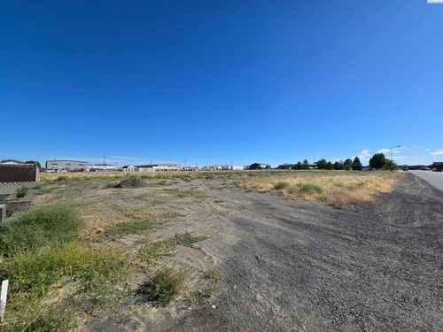 NKA E Spokane St, Pasco, WA, 99301 | Card Image