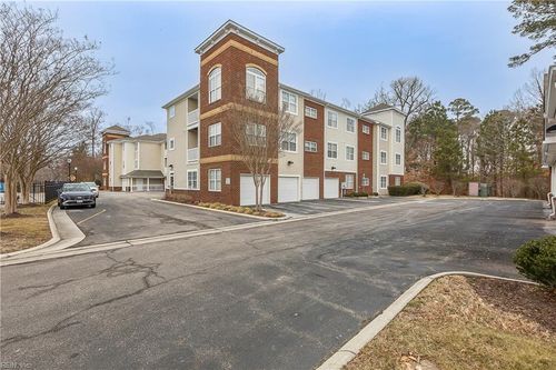 unit-308-522 Knolls Dr, Newport News, VA, 23602-5761 | Card Image