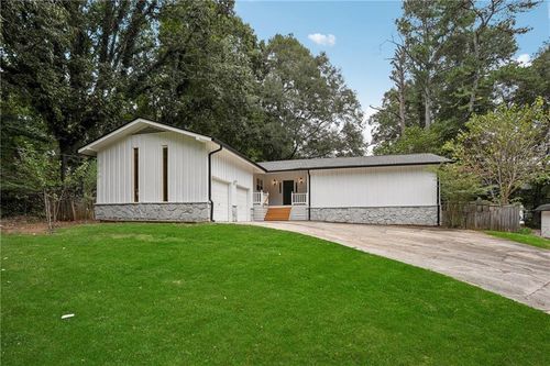 2579 Country Club Dr, Conyers, GA, 30013-4906 | Card Image