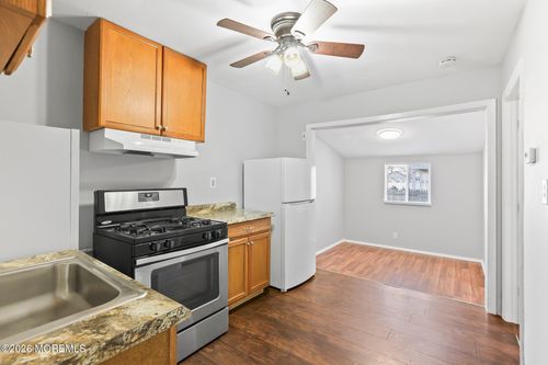 unit-3-42 Center Ave, Keansburg, NJ, 07734-1290 | Card Image