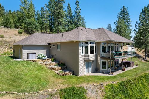 10309 N Lookout View Ln, Newman Lake, WA, 99025-8537 | Card Image