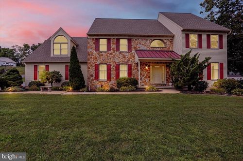 245 E Main St, BROWNSTOWN, PA, 17508-5068 | Card Image