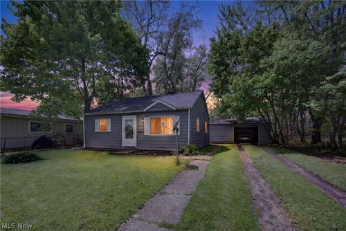 1276 Frederick Blvd, Akron, OH, 44320-3316 | Card Image