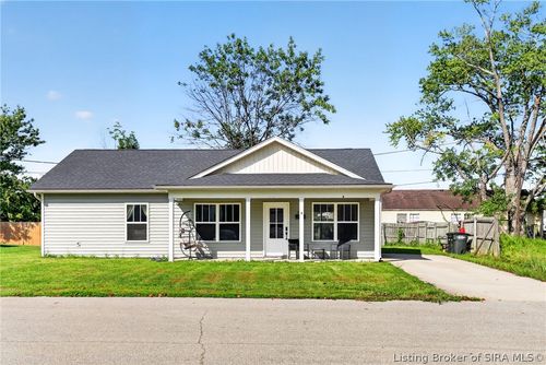 106 Kenwood Ave, Charlestown, IN, 47111-1925 | Card Image