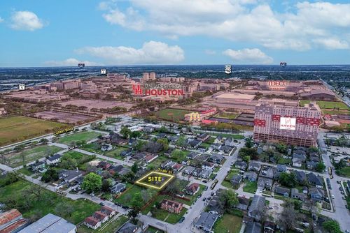 3229 Elgin St, Houston, TX, 77004-3528 | Card Image