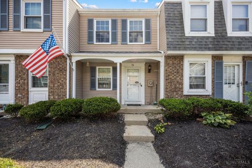 30 Hunters Ct, Amelia, OH, 45102-2126 | Card Image