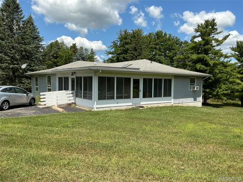 1331 Bankers Rd, Hillsdale, MI, 49242-8641 | Card Image