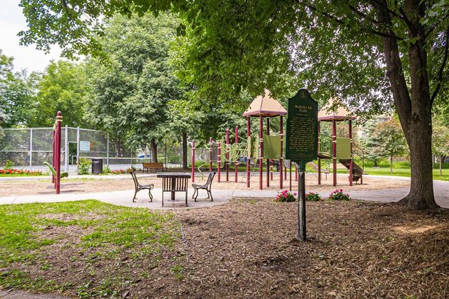 APT-1 - 512 Laurel Ave, Condo with 2 bedrooms, 2 bathrooms and null parking in Saint Paul MN | Image 34