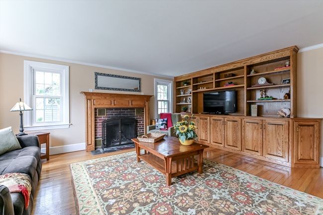 318 Fisher St, House other with 4 bedrooms, 4 bathrooms and 6 parking in Walpole MA | Image 14