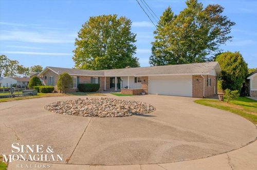 7292 Bluebill St, Clay, MI, 48001-4104 | Card Image