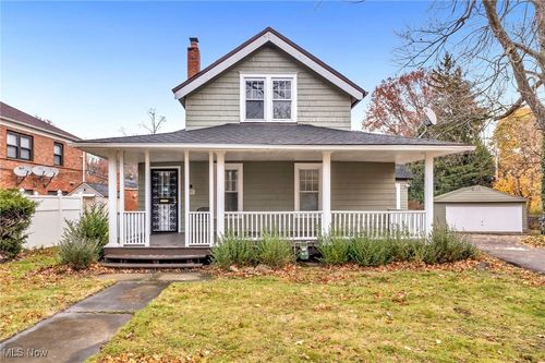 2751 Noble Rd, Cleveland Heights, OH, 44121-2227 | Card Image