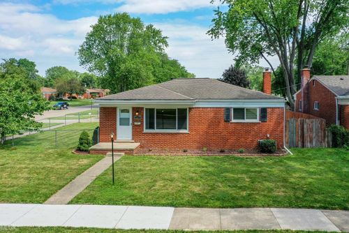 1109 Cynthia Ave, Madison Heights, MI, 48071-2627 | Card Image