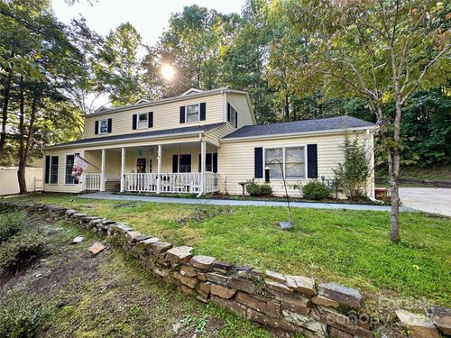 1003 Edinburg Ct, Lenoir, NC, 28645-8260 | Card Image