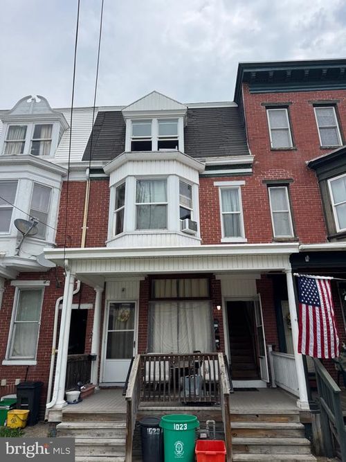 3-1023 S Queen St, YORK, PA, 17403-3934 | Card Image