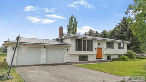 2367 W 3800 S, Rexburg, ID, 83440-4008 | Card Image