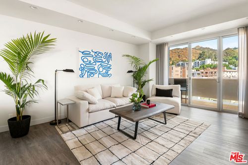 unit-701-7250 Franklin Ave, LOS ANGELES, CA, 90046-3042 | Card Image