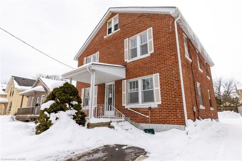 29 Mcnaughton St, Cambridge, ON, N1R1Z2 | Card Image