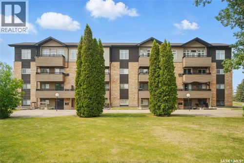 401-333 Silverwood Rd, Saskatoon, SK, S7K6G1 | Card Image