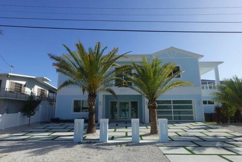 259 Saint Thomas Ave, Key Largo, FL, 33037-4321 | Card Image