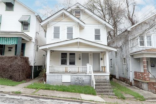 741 Kendall Ave, Steubenville, OH, 43952-1581 | Card Image