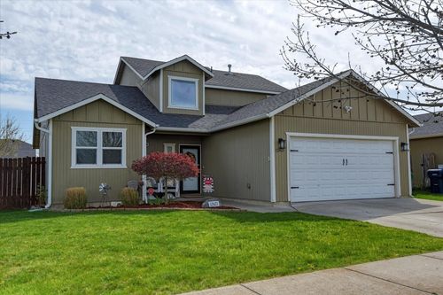 12421 W 4th Ave, Airway Heights, WA, 99001-5004 | Card Image