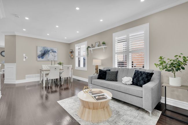 22 Constance St, House other with 6 bedrooms, 6 bathrooms and 5 parking in Brampton ON | Image 6